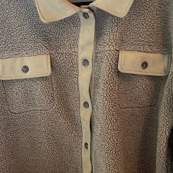 Cozy Sherpa Jacket - Picture 2 of 5